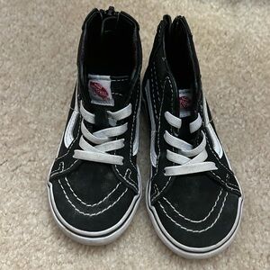 Toddler vans sz 7, in good condition